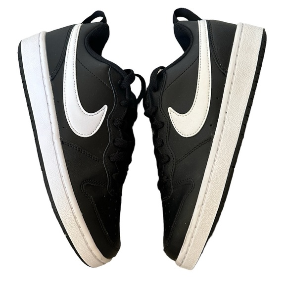 Nike Other - NWOB NIKE Court Borough Low 2 Kids Youth Sneakers Shoes 5.5